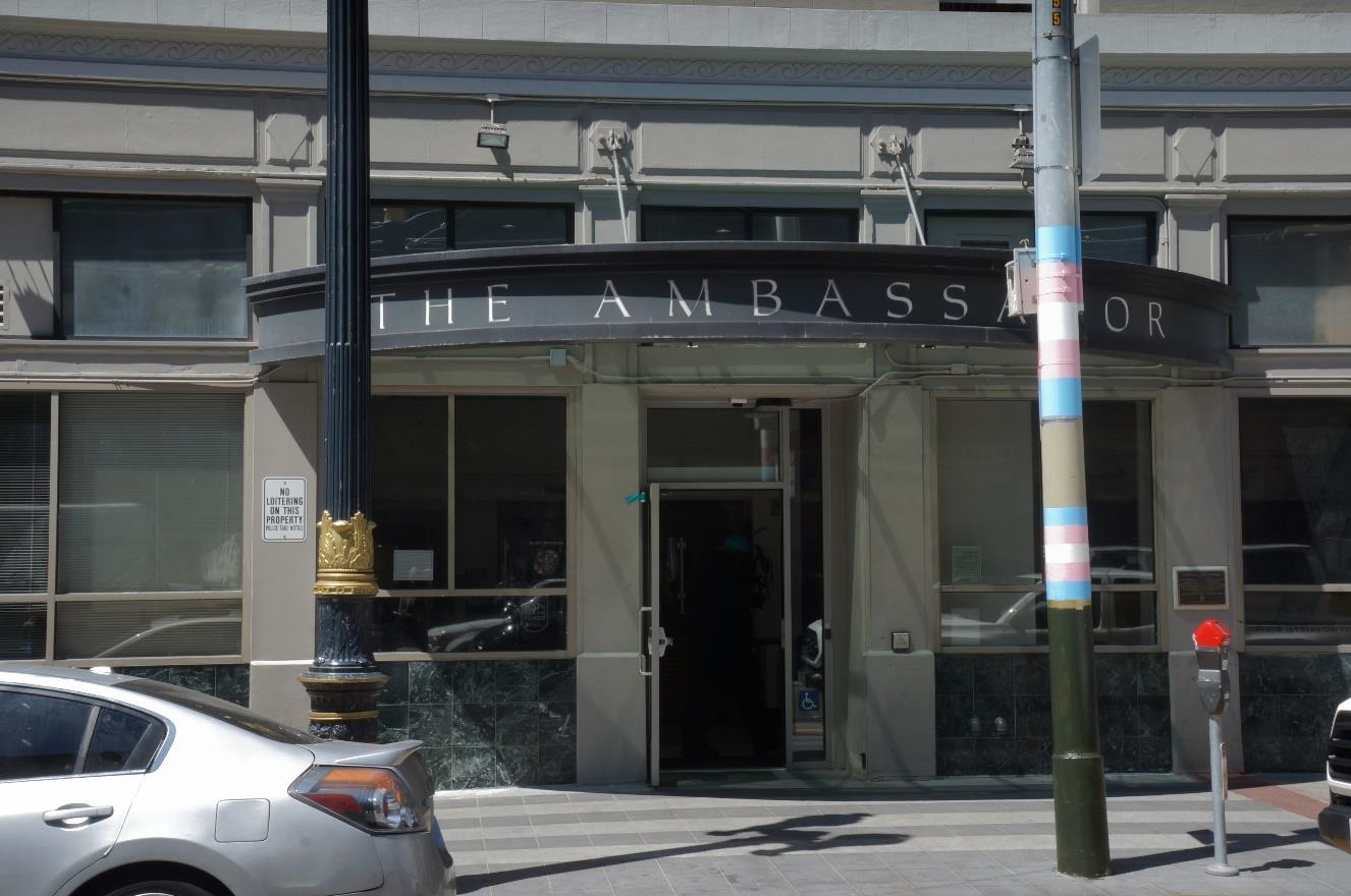 Residential entrance, repainted, Mason Street side